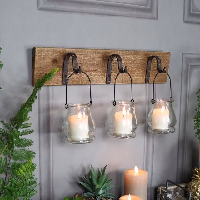 Melody Maison Rustic Wall Mounted Tealight and Pillar Candle Holder in Brown Wood, Metal and Glass