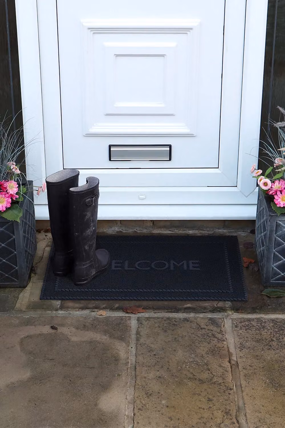 JVL Alvaro Welcome Rubber Pin Doormat, Black, W: 45 cm, D: 75 cm – 2