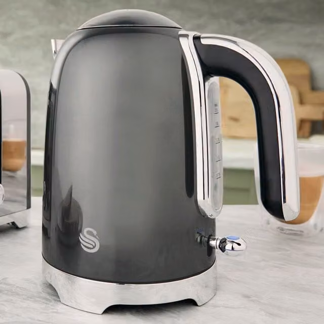 Swan Solace 1.7 l Stainless Steel Jug Kettle in Grey