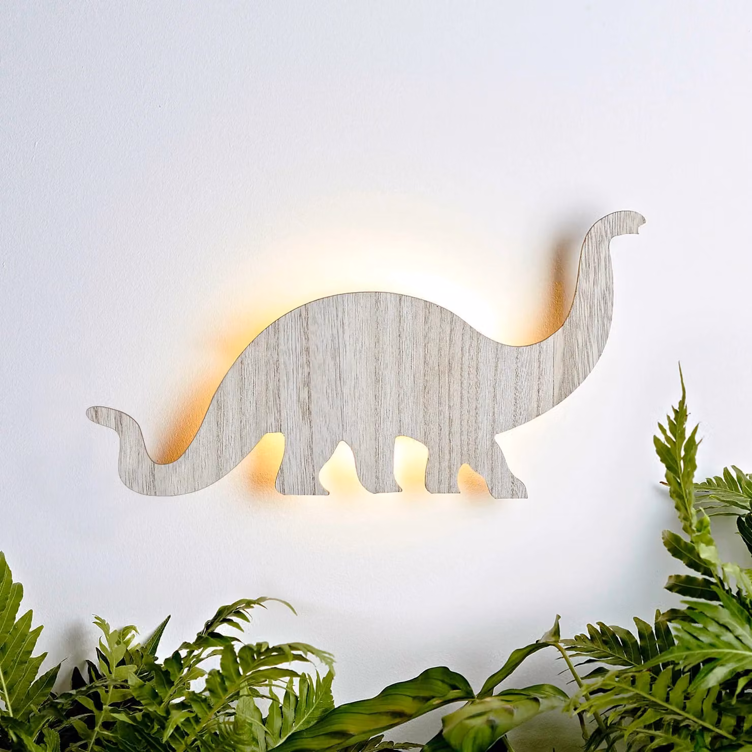 Lights4fun Wooden Diplodocus Dinosaur LED Wall Night Light with Remote and Timer, Brown
