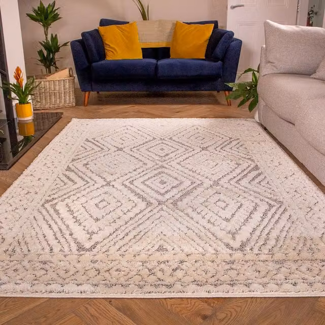 Kukoon Grey and Cream Diamond Geometric Loop and Tufted Shaggy Rug, W: 200 cm, D: 290 cm