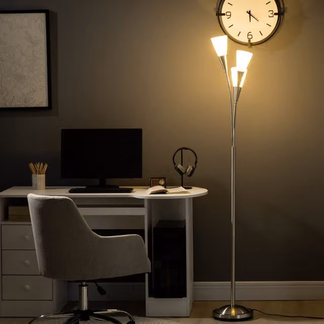 HOMCOM Modern 3-Light Floor Lamp in Silver and White – 2