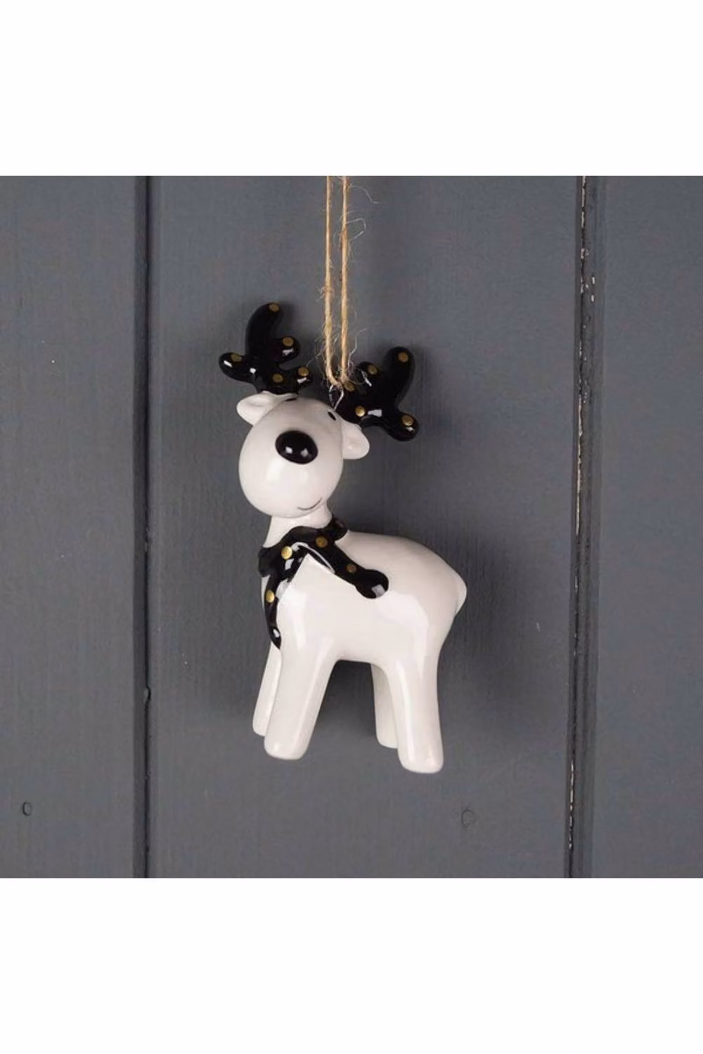 KDMD Black and White Ceramic Hanging Deer Figure – 2