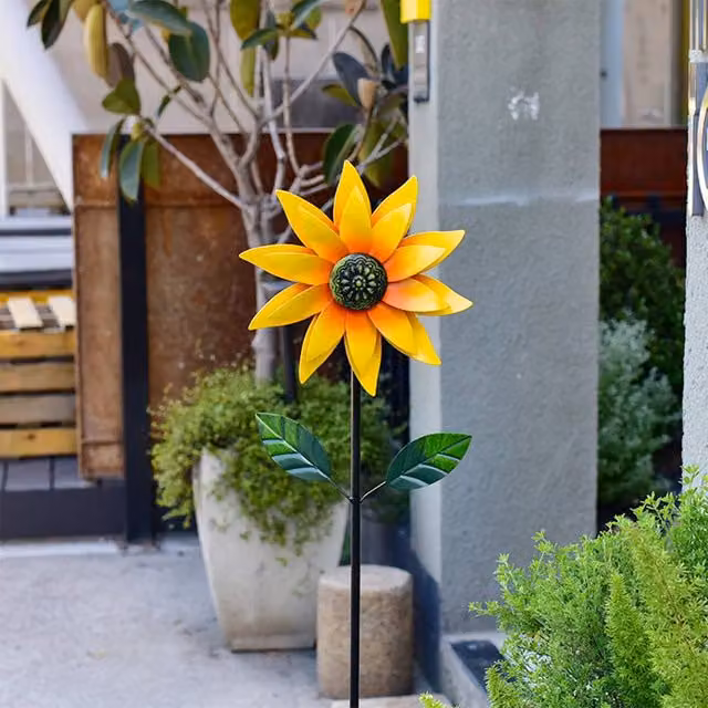 Quipulse Style 1 Simulated Sunflower Rotating Windmill Ornament in Yellow and Multicolour Metal