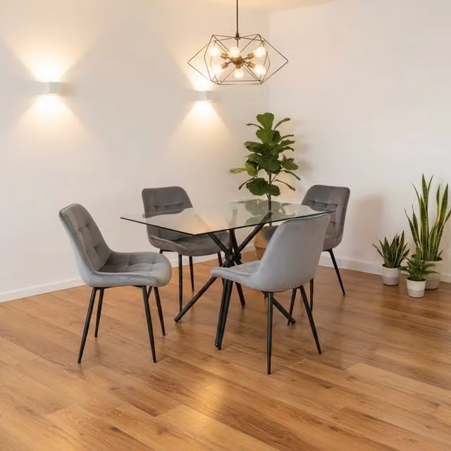 Madefor.living Miami Rectangular Glass Dining Table with 4 Grey Erica Velvet Chairs