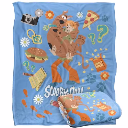Warner Bros. Scooby Doo Food Icons Super Soft Silky Touch Fleece Throw Blanket, Multicolour, W/D/H: 127.0 x 152.4 x 152.4 cm