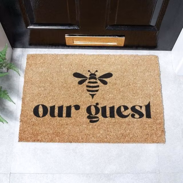 Artsy Mats Bee Our Guest Doormat in Black, W: 60 cm, D: 40 cm – 1