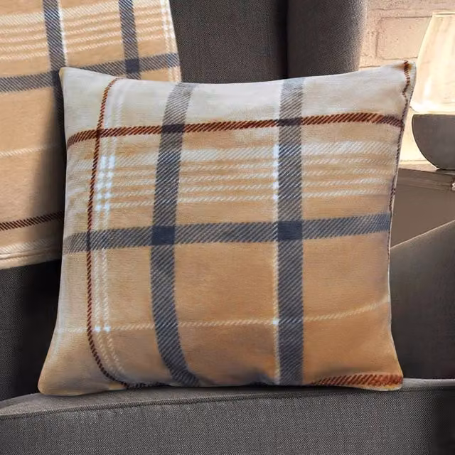 Velosso Luxury Checked Fleece Cushion in Beige, W/D/H: 43 x 43 x 43 cm