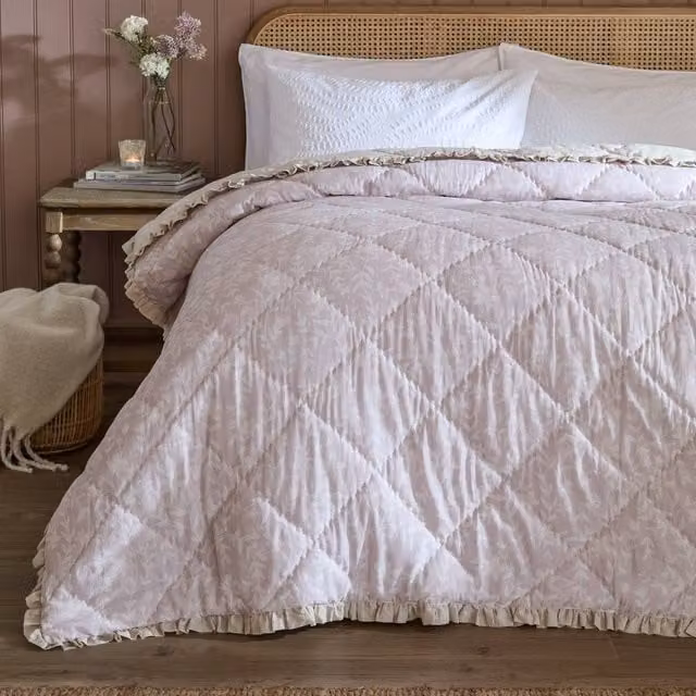 Wylder Amelia Pink Floral Quilted Cotton Bedspread with Ruffled Valance