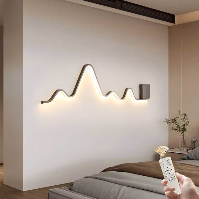NIVOR Modern Wavy LED Wall Sconce, 30W Dimmable Linear Wall Light in Jet Black, W: 110 cm