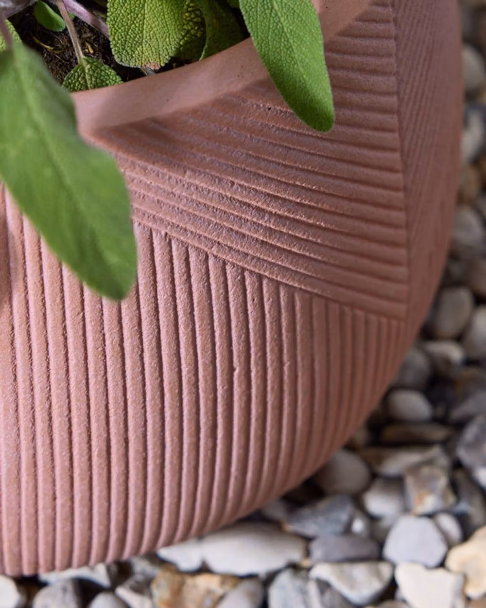Dibor Set of 3 Terracotta Symmetry Stripe Fibre Clay Indoor Outdoor Garden Planters in Brown – 3
