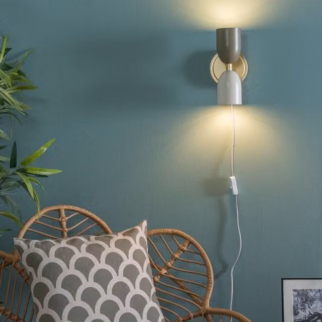 ValueLights Tate Up Down Plug In Wall Light in Gold/Brass