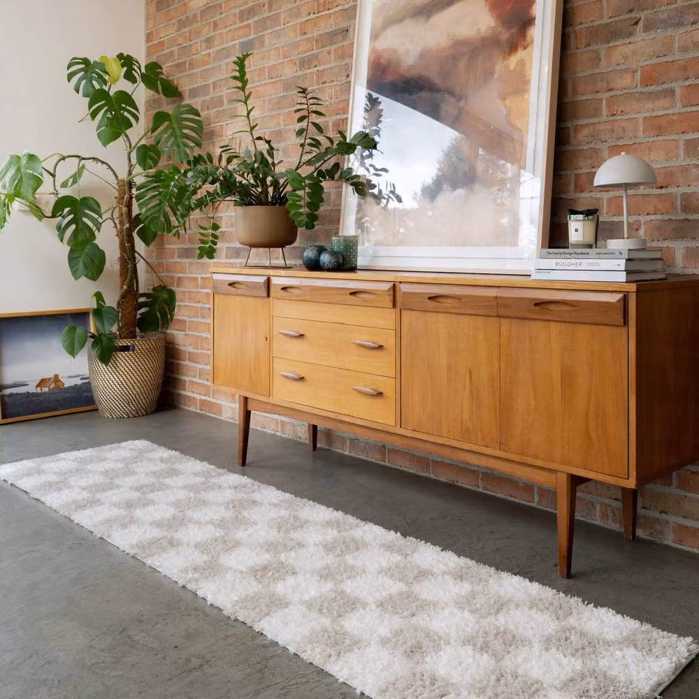 Kukoon Cream and Beige Retro Checkerboard Shaggy Rug, W: 80 cm, L: 300 cm – 4