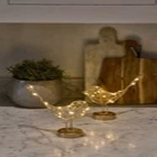Kelvenix Robin Battery Operated Table Light in Gold – 1