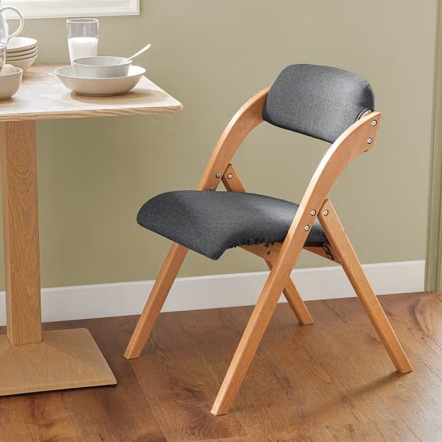 SoBuy Modern Lacquered Beech Folding Wooden Chair with Grey Fabric Upholstery in Brown