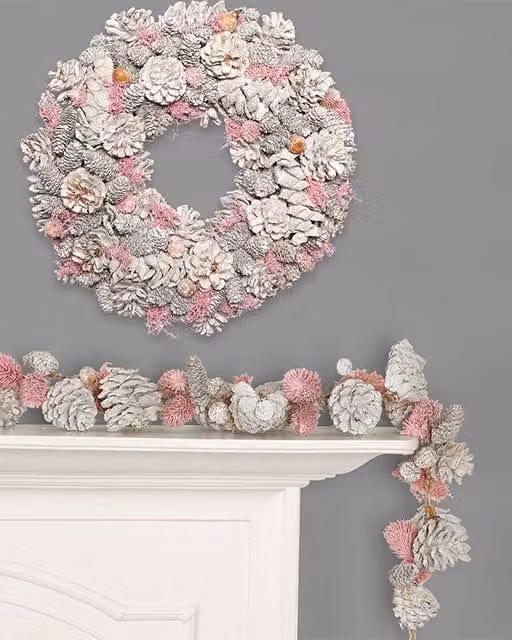 Dibor Amelia Silver and Pink Pinecone Christmas Door Hanging with 1.2m Garland, Height: 39 cm – 1