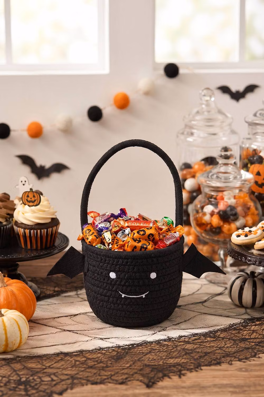 Living and Home Halloween Bat-Shaped Candy Basket in Black – 3