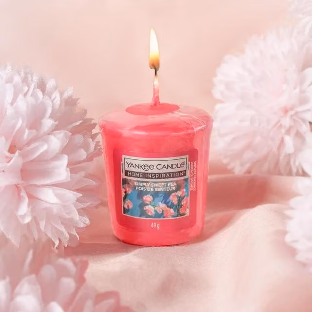 Yankee Candle Highly Scented Votive Wax Scented Candle in Pink