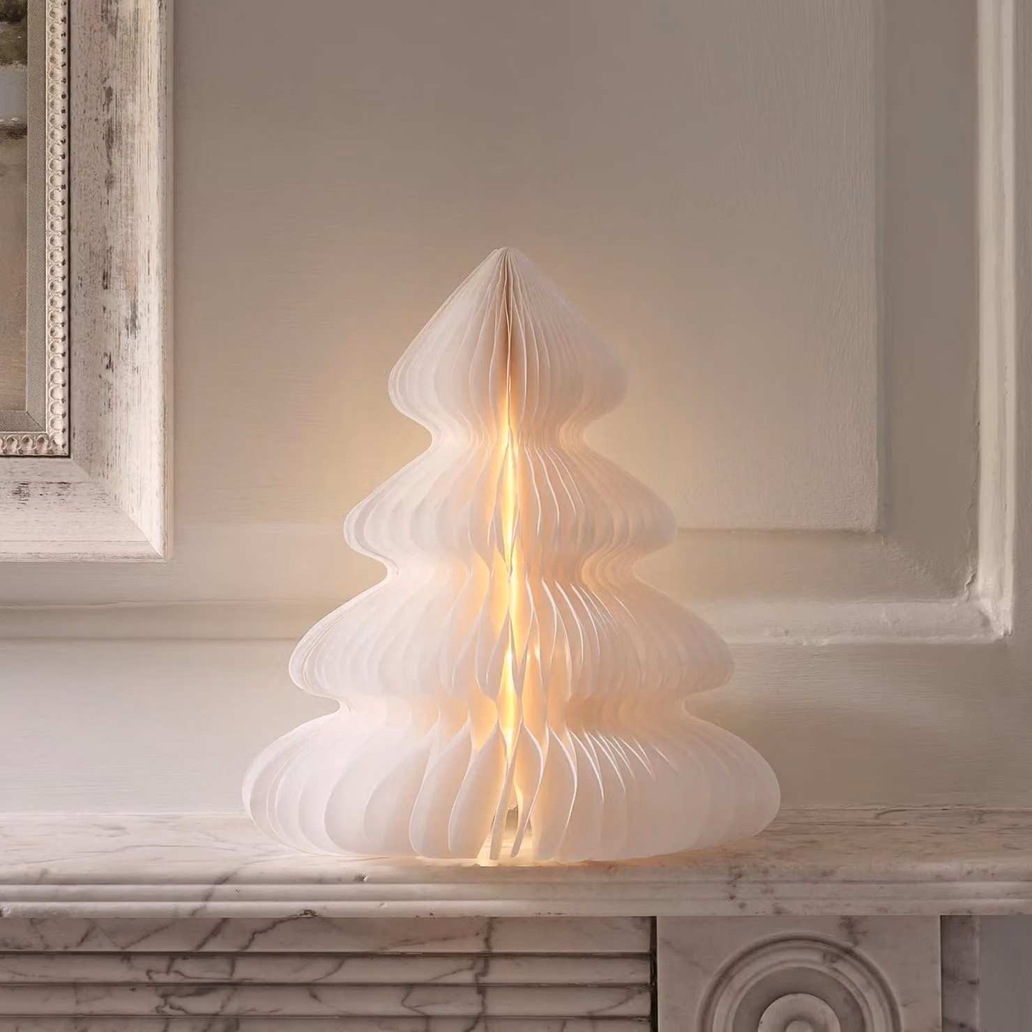 Lights4fun Cream and White Paper Christmas Tree Decoration with 20 Warm White LEDs, H 28 cm x W 24 cm x D 24 cm – 1