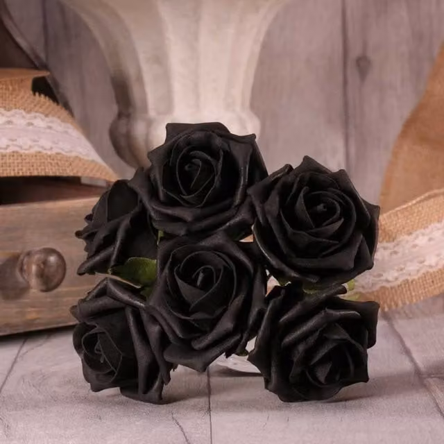 Kingsbury Gifts Bunch of 6 Small Black Foam Tea Roses