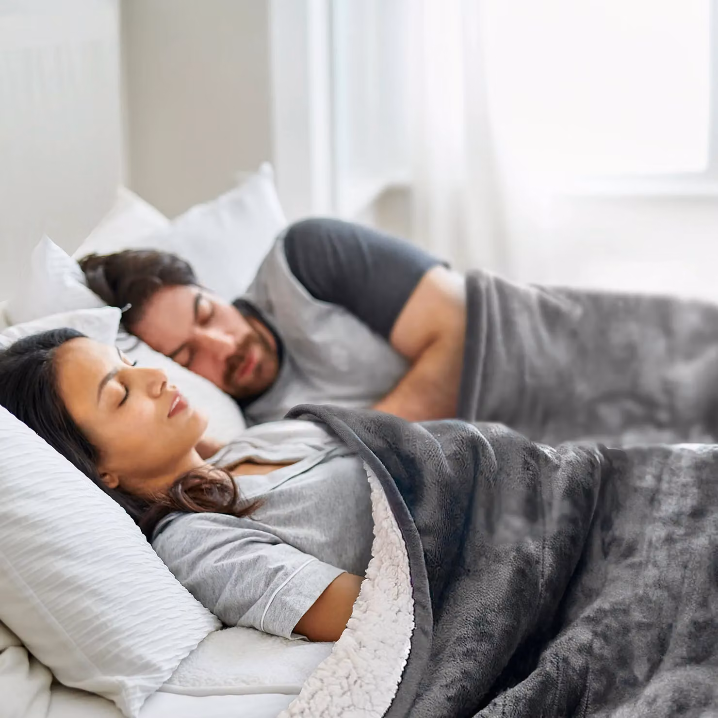 Cosi Home Fleece and Sherpa Electric Heated Throw in Grey – 3