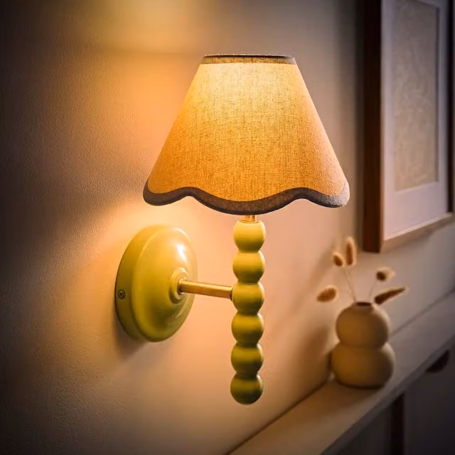 ValueLights Bobbins Sage Green Wall Light with Linen Fabric Shade and LED Bulb – 1