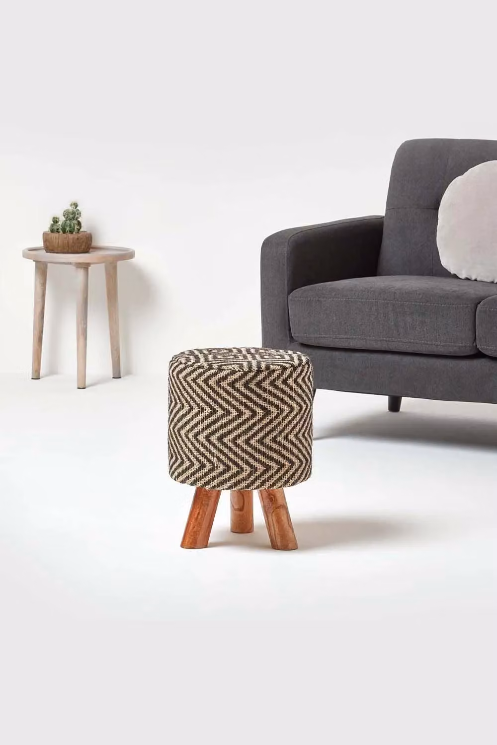 Homescapes Modern Style Diamond Jute Footstool in Black and White – 2