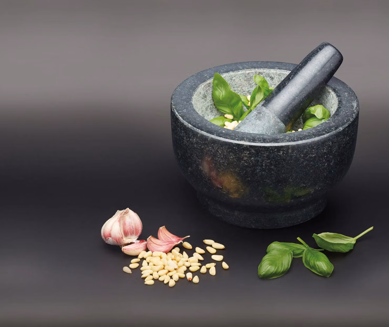MasterClass Quarry Granite Mortar and Pestle in Black with Non-Slip Base – 2