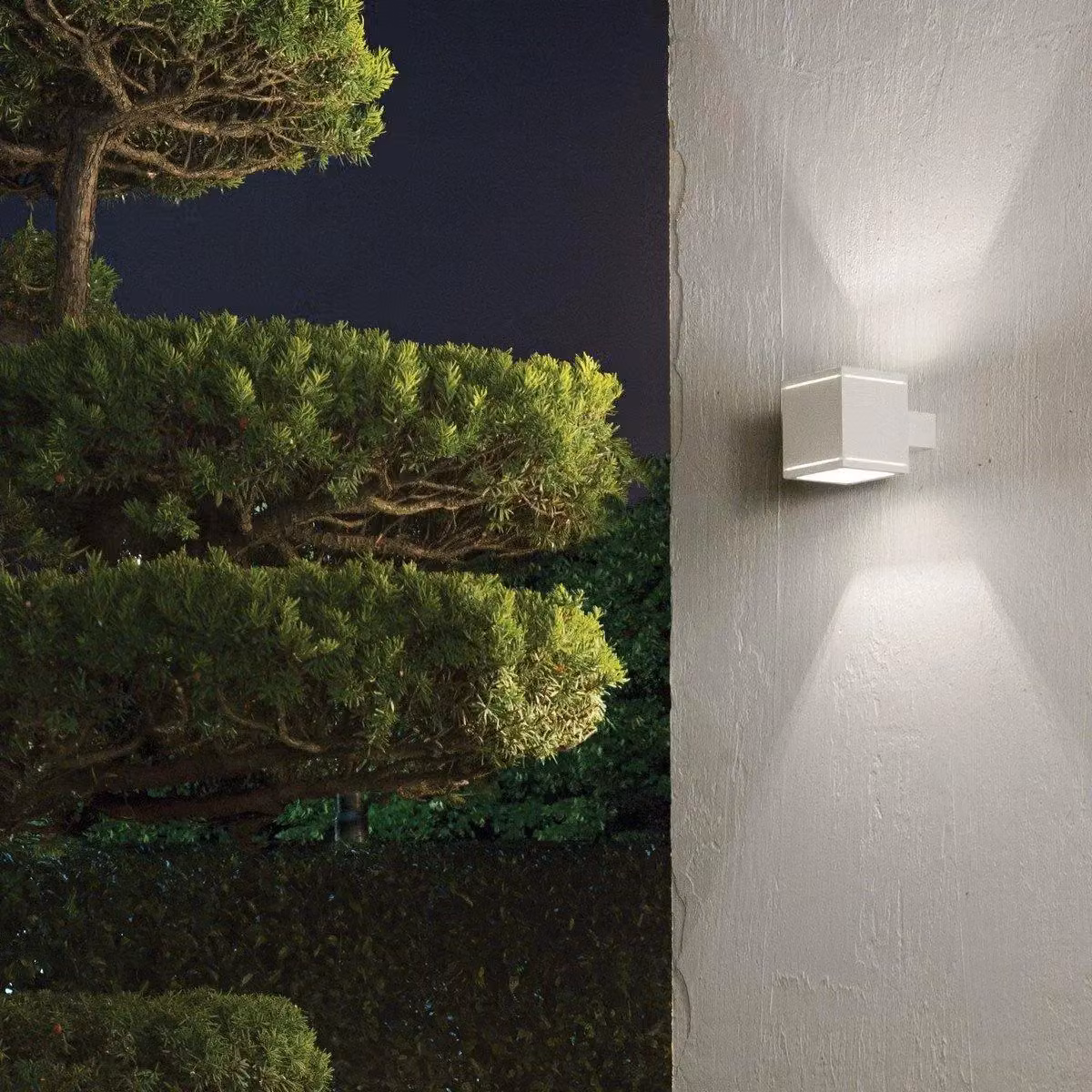 Netlighting Snif Square Up and Down Outdoor Wall Light in White Putty with G9 Socket and IP44 Rating – 2