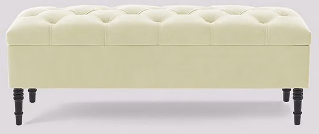 R&M Furnishers Chesterfield Ottoman Storage Bench in Cream Plush Velvet, Width: 137 cm
