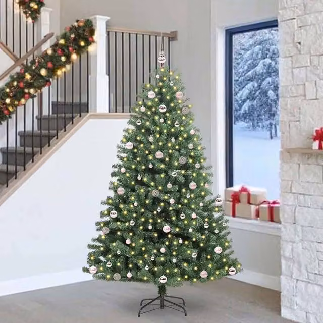 Berkfield Home Artificial Hinged Christmas Tree in Green, Height: 240 cm