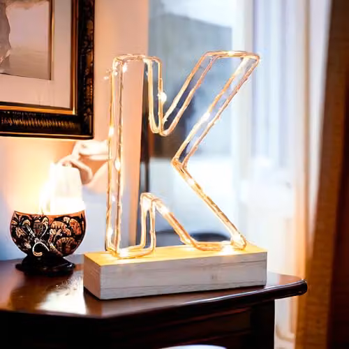 Echo Three Gold Wire Frame Letter Light W/D/H: 22.0 x 16.0 x 5.0 cm – 2