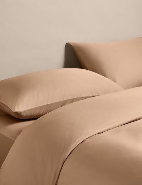 M&S Egyptian Cotton 400 Thread Count Mako Satin Bedding Set with Duvet Cover and Pillowcase, Beige, W: 180 cm, L: 200 cm