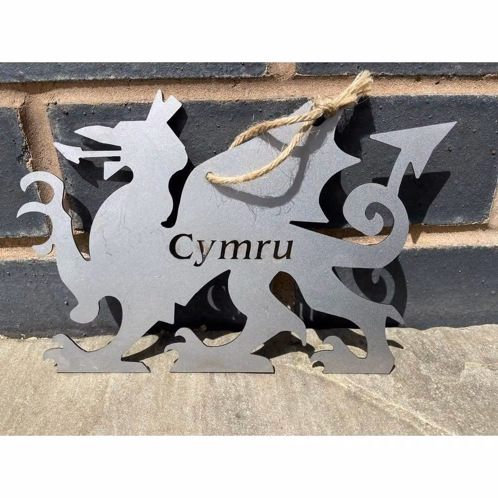 Poppyforge Hanging Welsh Dragon Metal Garden Art in Silver, W: 20 cm, H: 14 cm – 2