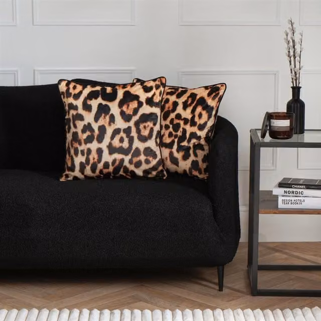 OHS Pack of 2 Brown Leopard Print Velvet Cushion Covers