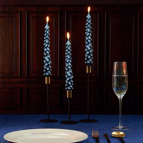 Deco Express Christmas Tree Dinner Candle Set in Green and White – 4