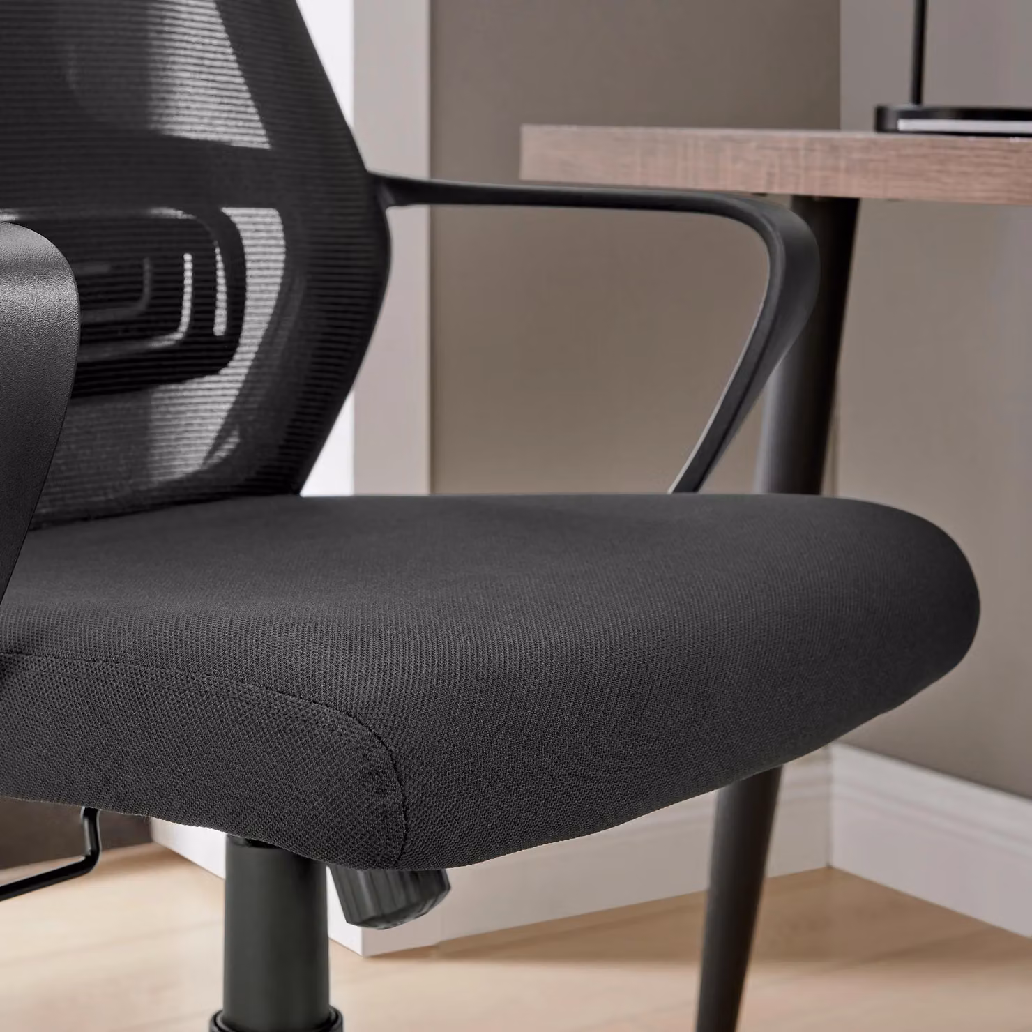 FurnitureboxUK Ubico Ergonomic Black Mesh and Fabric Swivel Office Chair with Headrest and Armrests – 2