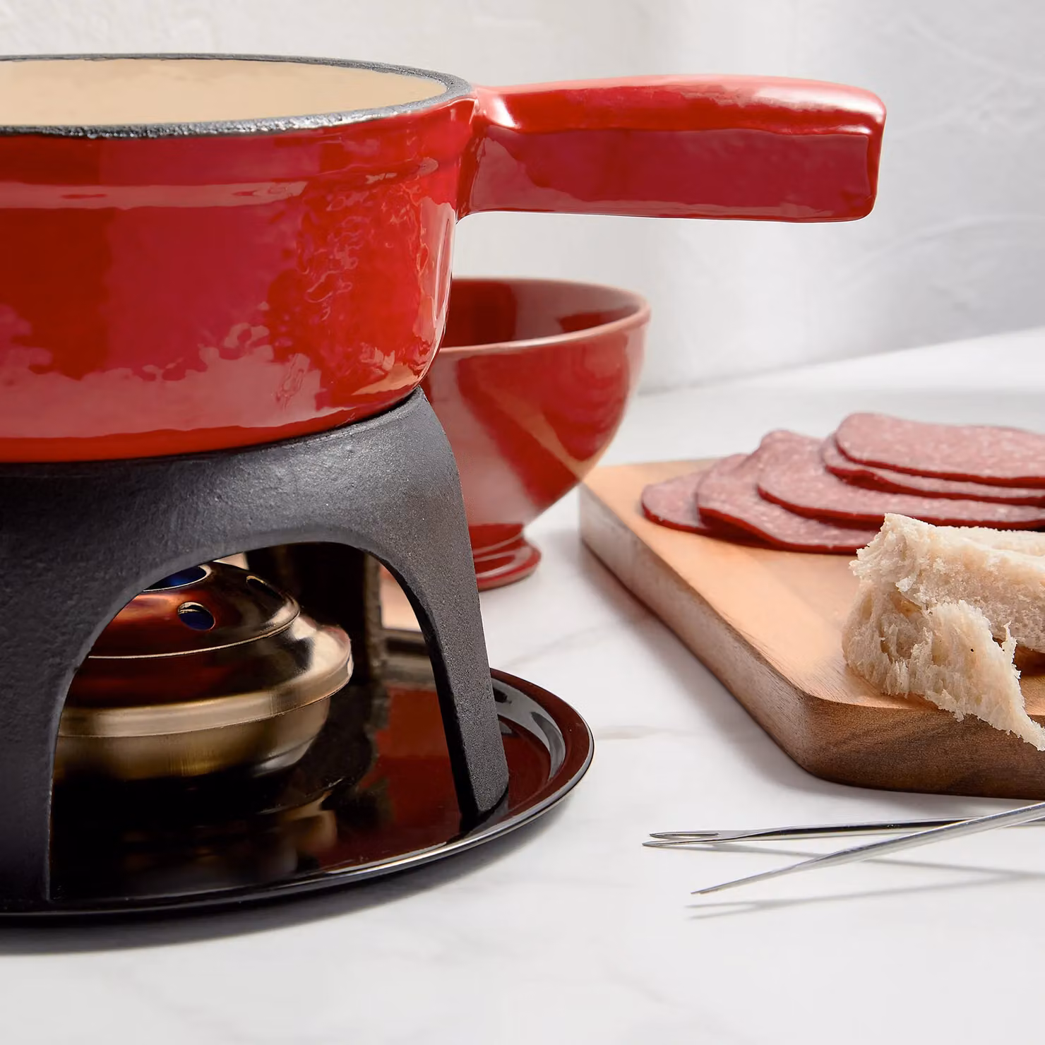 VonShef Red Enamel Cast Iron Fondue Set for Cheese or Chocolate – 4