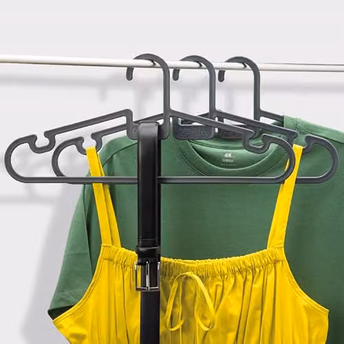 ReBorn Pack of 8 Non-Slip Recycled Plastic Coat Hangers in Grey – 2