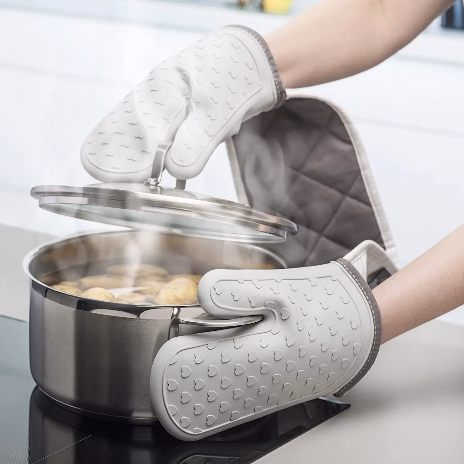 Zeal Steam Stop Waterproof Non-Slip Silicone Double Oven Gloves in Light Grey – 5