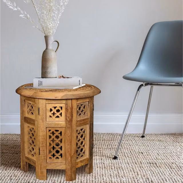 Topfurnishing Round Carved Wooden Coffee, Bedside or End Table in Gold, Yellow and Brown, Diameter: 54 cm