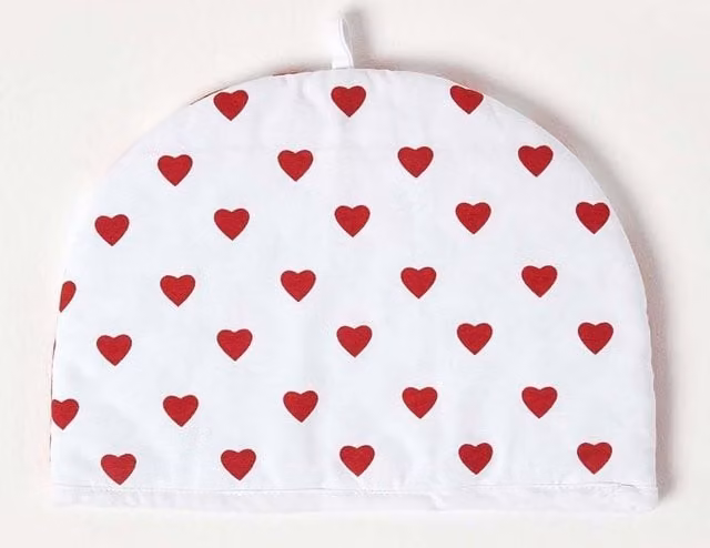 Homescapes Double Design Red Hearts Cotton Tea Cosy and Teapot Warmer