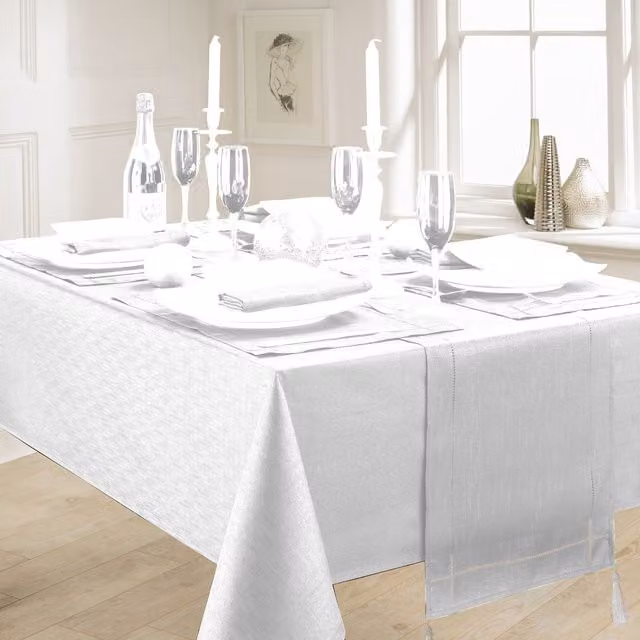 Kitchenwise White Linen Look Slubbed Rectangular Tablecloth, W: 177.8 cm, L: 274.32 cm