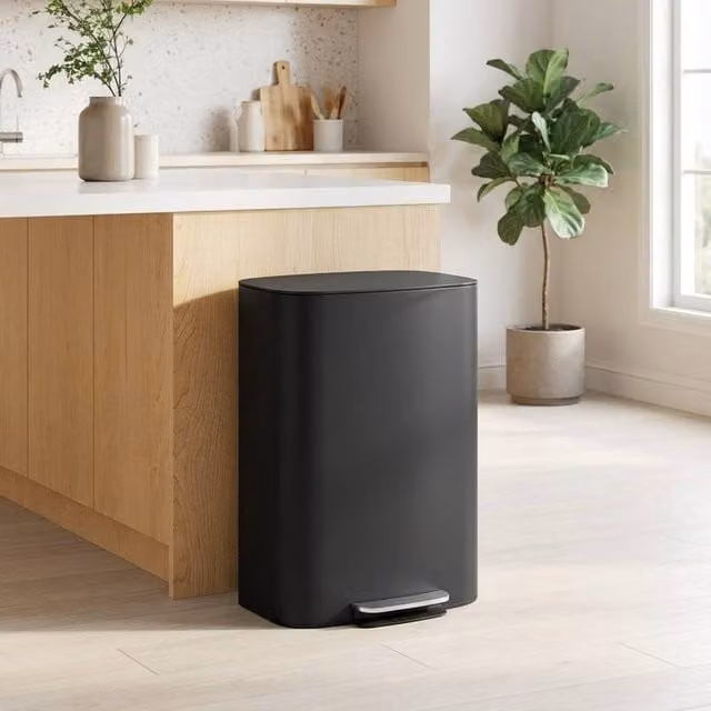 STILVORA 50L Kitchen Pedal Bin with Soft-Close Lid and Removable Inner Bucket in Black and Silver – 1