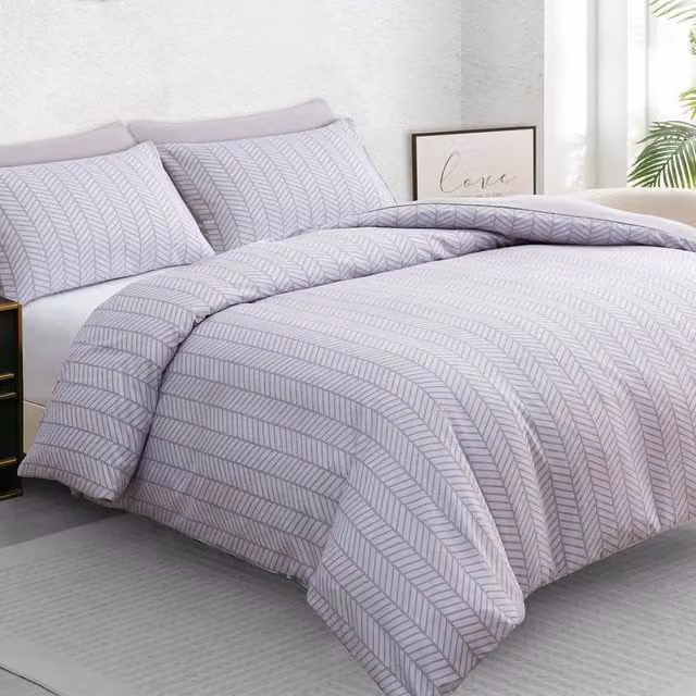 Lazzaro Home Premium Chevron Microfibre Reversible Duvet Cover and Pillowcase Set in Light Grey, Single Size (Duvet Cover: 135 x 200 cm, Pillowcase: 90 x 190 cm)