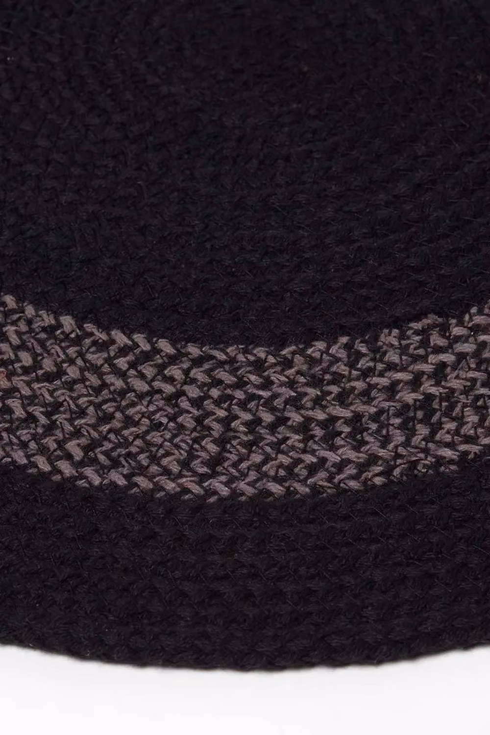 Homescapes Set of 4 Handwoven Black and Grey Cotton Round Placemats, Diameter: 40 cm – 3