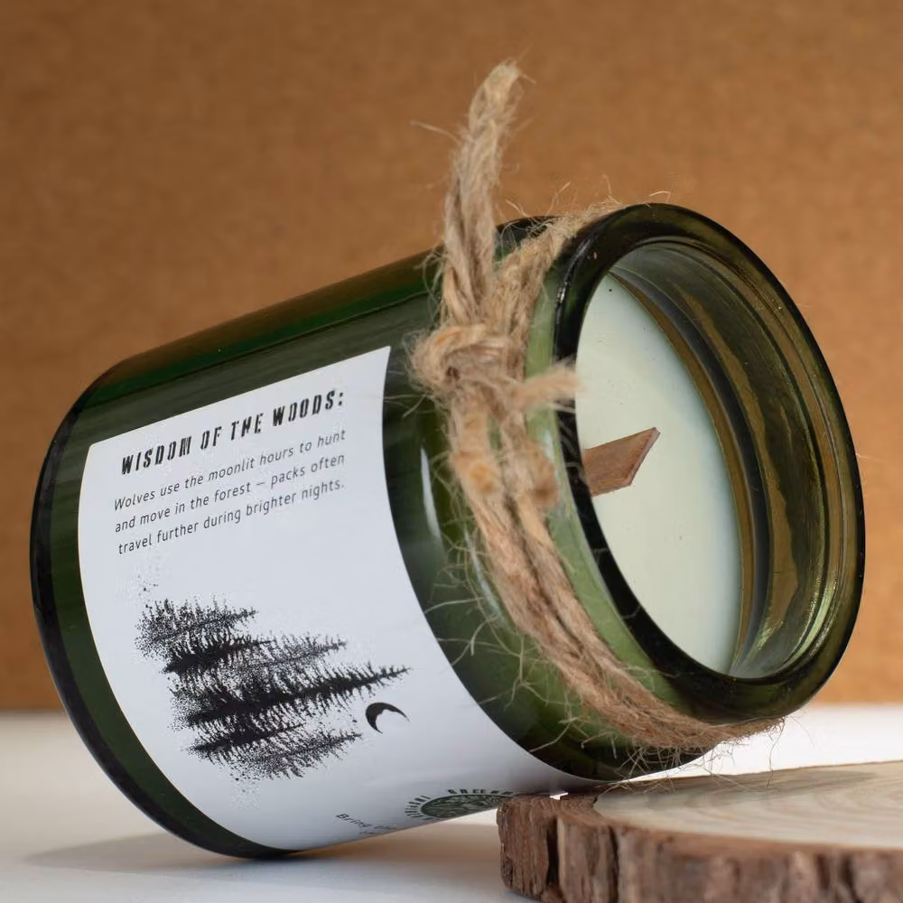 Serenityy Wolf's Moon Night Time Soy Candle in Green with Woody Scent – 3