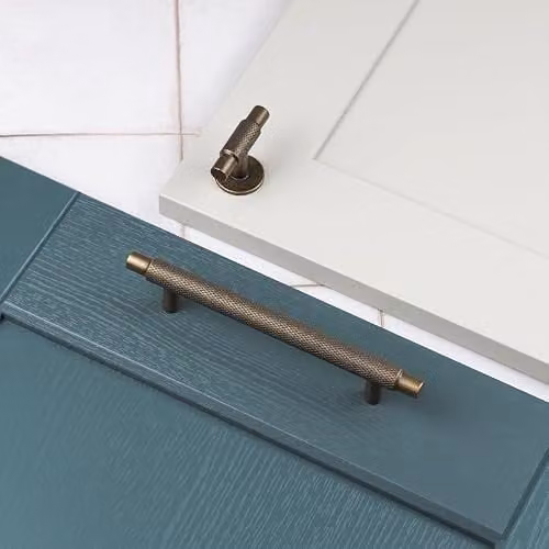 Antique Brass Shell Textured Cabinet Handle, 128mm Zinc Replacement Pull for Cupboards, Drawers and Wardrobes