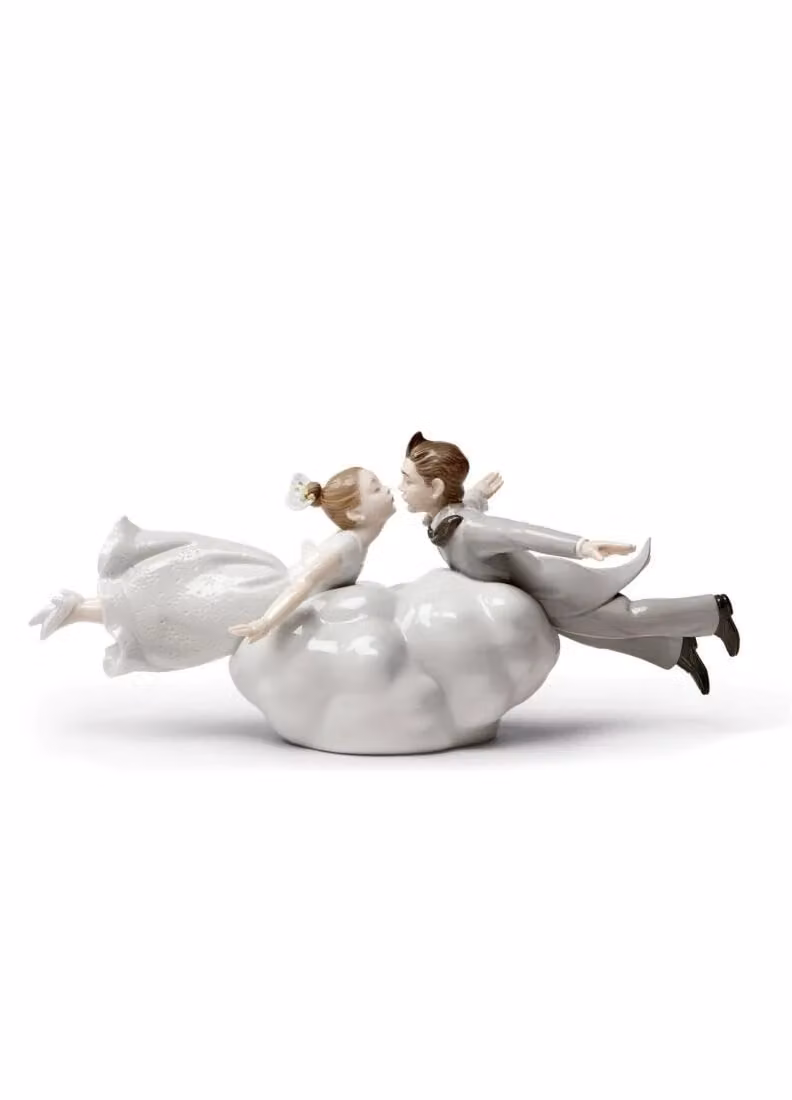 Lladró Wedding in the Air White Porcelain Couple Figurine