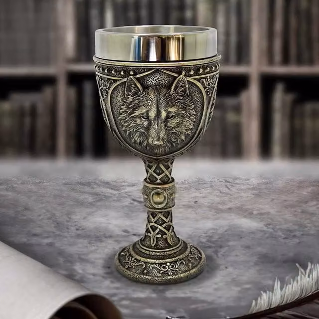 Nemesis Now Wild Thirst Medieval Wolf Chalice in Bronze, Yellow and Silver, Height: 20 cm